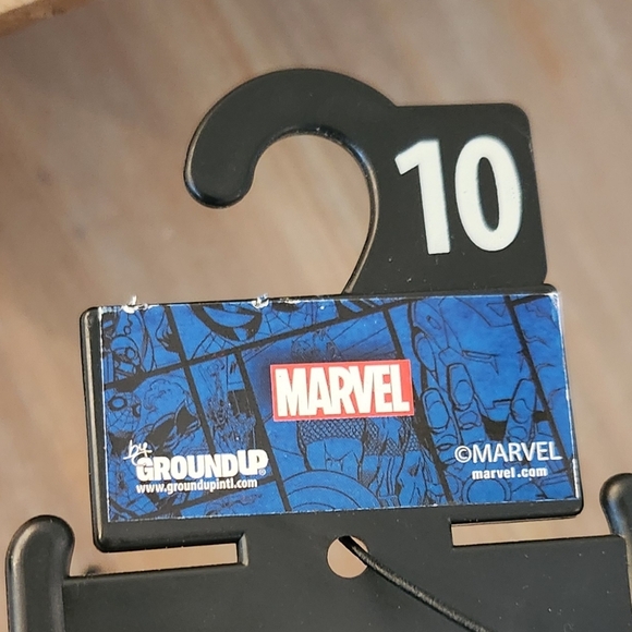 👟 Captain America High-Top Sneakers – Size 10 – Marvel Avengers – New with Tags - Picture 9 of 14